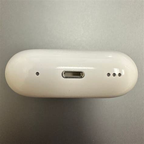 airpods 2nd generation replacement case.